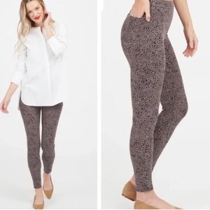 NWT Spanx Jean-ish Ankle Leggings in Desert Dot Size Medium Animal Print